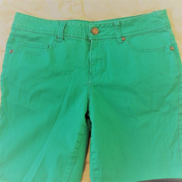 Faded Glory Denim Cuffed Shorts, size 10 - Picture 4 of 5